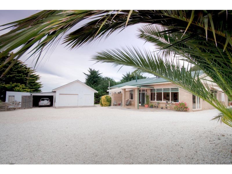 1275 Bacchus Marsh Rd*, Bullengarook VIC 3437