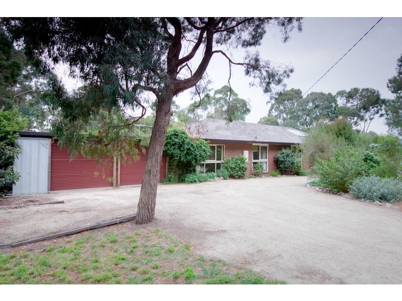 11 Plantation Rd, Riddells Creek VIC 3431