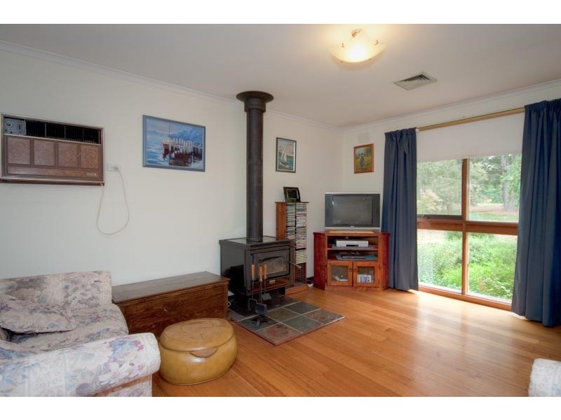 11 Plantation Rd, Riddells Creek VIC 3431