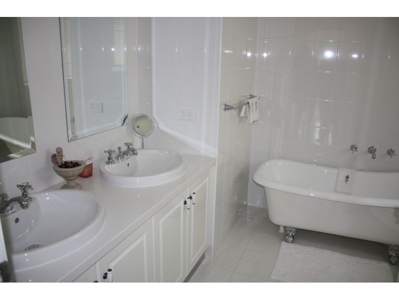 45 RAWS LANE, Riddells Creek VIC 3431