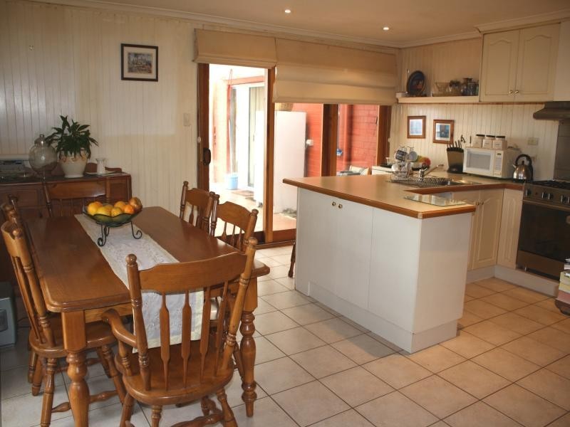 4 Thom St*, New Gisborne VIC 3438