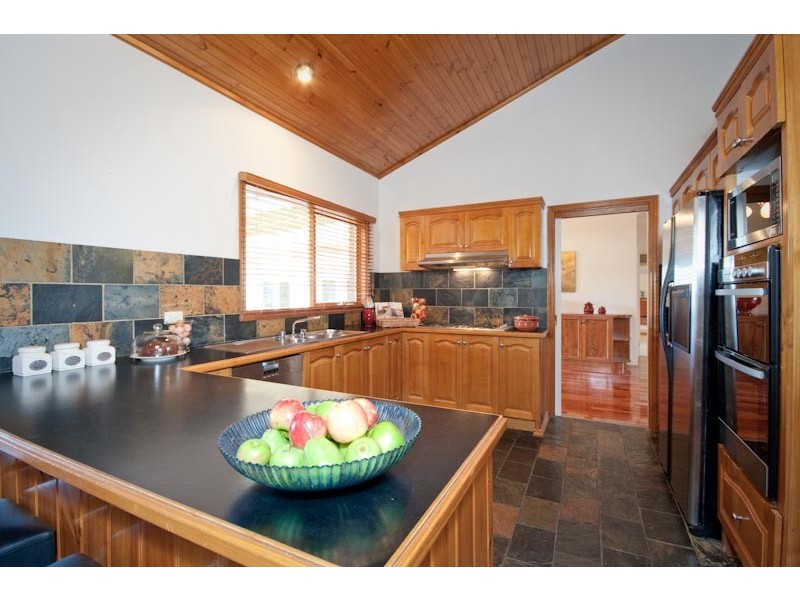 53 Stanton Crt*, Gisborne South VIC 3437