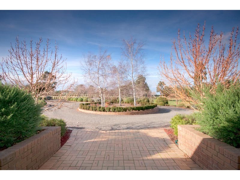 53 Stanton Crt*, Gisborne South VIC 3437