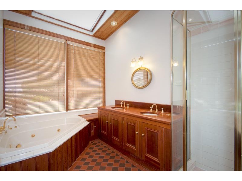 76 Frost Lane, Riddells Creek VIC 3431