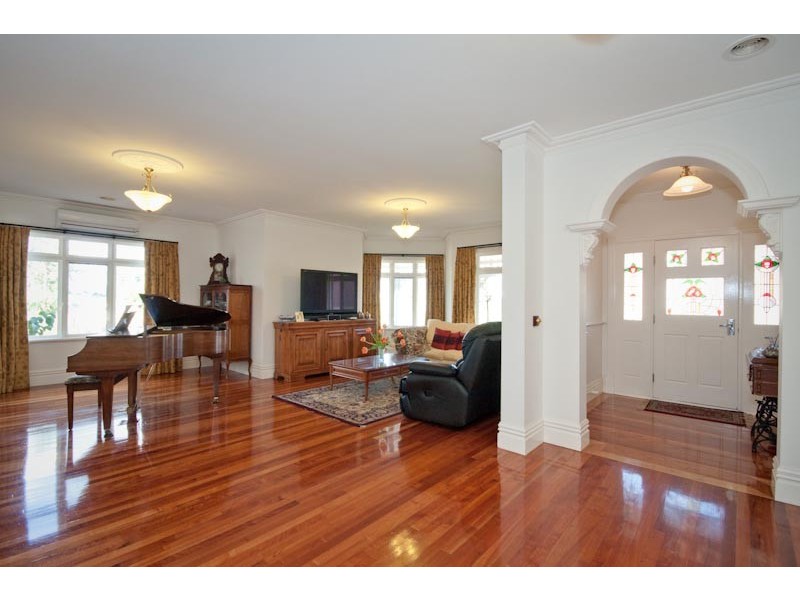 13 Choice Place, Gisborne VIC 3437