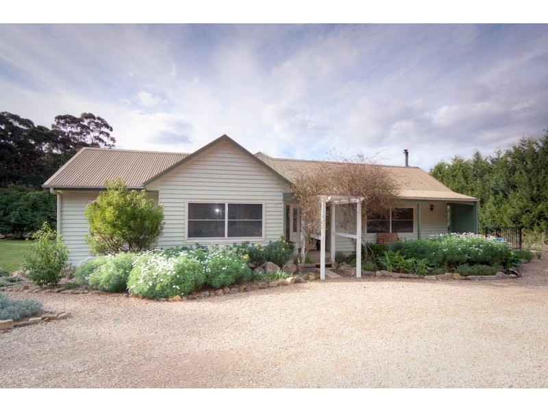 56 Dineen Rd, Bullengarook VIC 3437