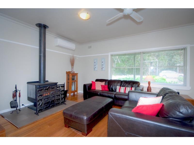 56 Dineen Rd, Bullengarook VIC 3437