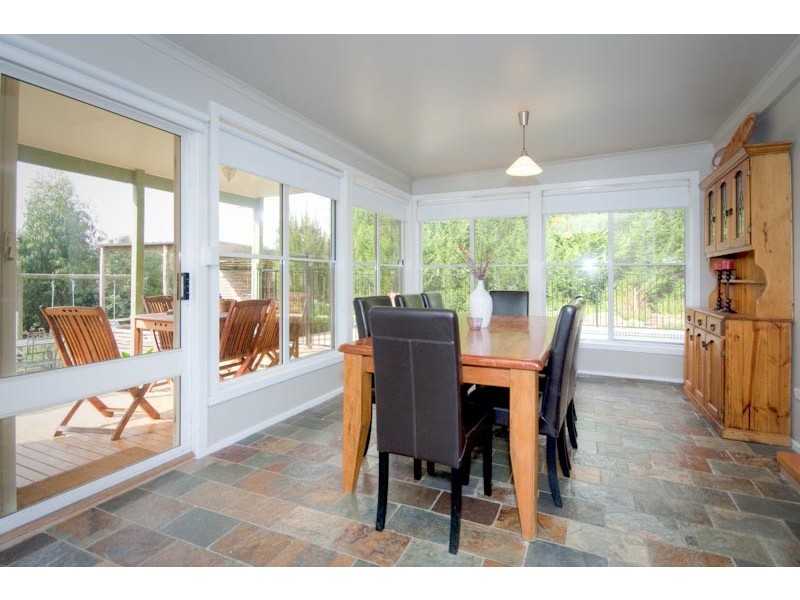 56 Dineen Rd, Bullengarook VIC 3437