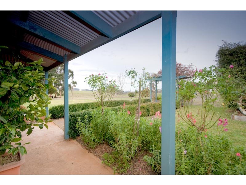 761 Gisborne Melton Rd, Gisborne VIC 3437
