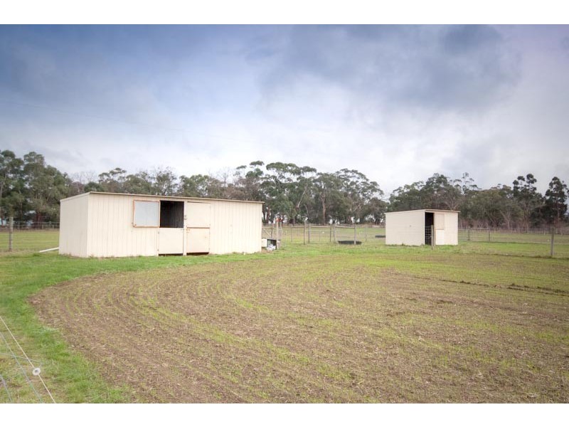 761 Gisborne Melton Rd, Gisborne VIC 3437