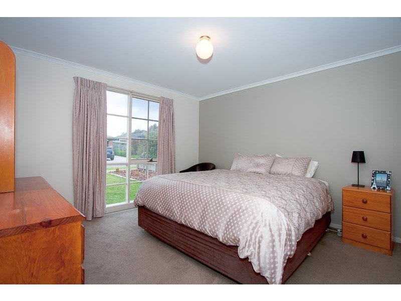 7 Sunnypark Close, Gisborne VIC 3437
