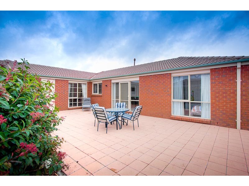 7 Sunnypark Close, Gisborne VIC 3437