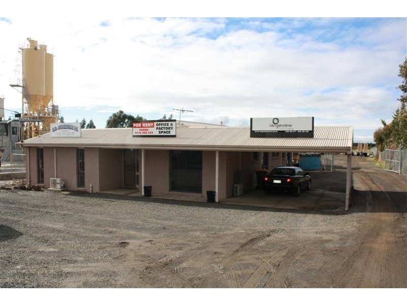 12 Sauer Road, New Gisborne VIC 3438