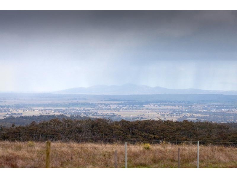 402 GISBORNE MELTON  ROAD, Toolern Vale VIC 3337