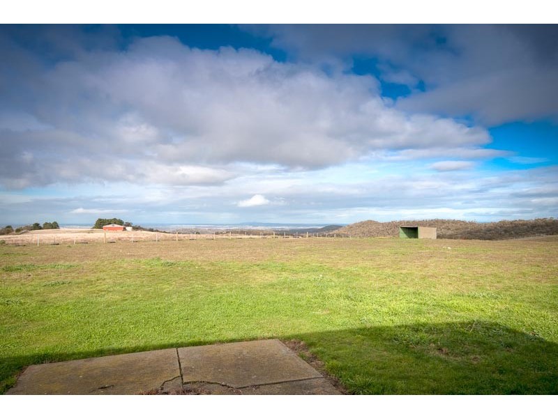 402 GISBORNE MELTON  ROAD, Toolern Vale VIC 3337