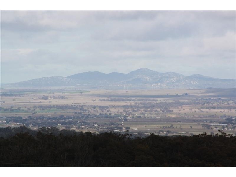 402 GISBORNE MELTON  ROAD, Toolern Vale VIC 3337