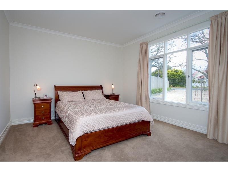4  HOWEY ST, Gisborne VIC 3437