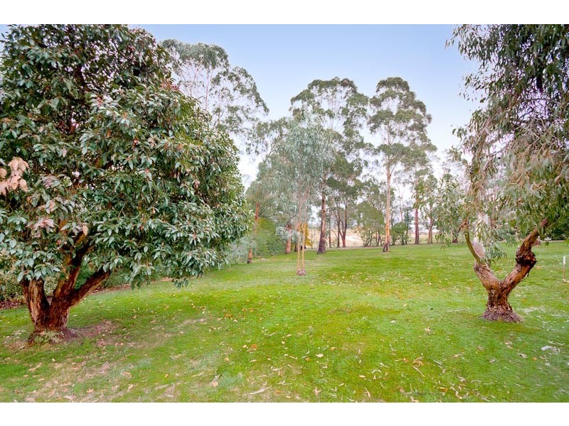 104A Howey St, Gisborne VIC 3437