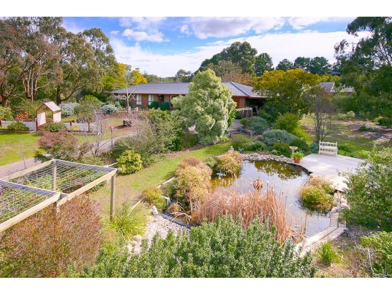 2 Charles Court, Gisborne VIC 3437