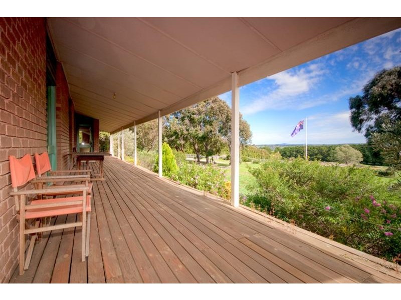 155 Benson Rd, Gisborne VIC 3437
