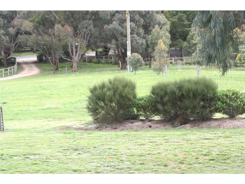 155 Benson Rd, Gisborne VIC 3437