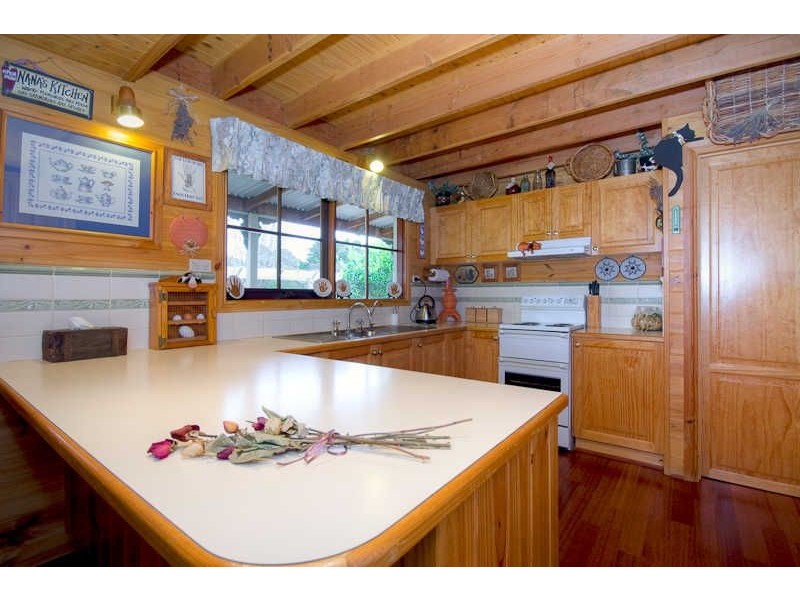 173  SANDY CREEK ROAD, Riddells Creek VIC 3431