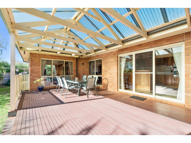 9 Carbine Court, New Gisborne VIC 3438