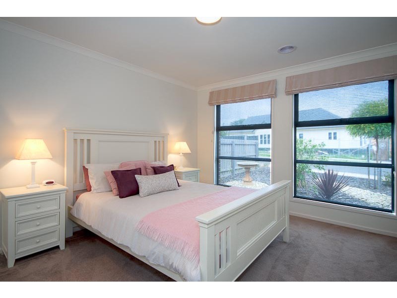 26 Vernon Close*, New Gisborne VIC 3438