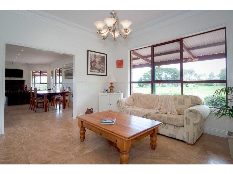 277 COUANGAULT ROAD, Gisborne VIC 3437