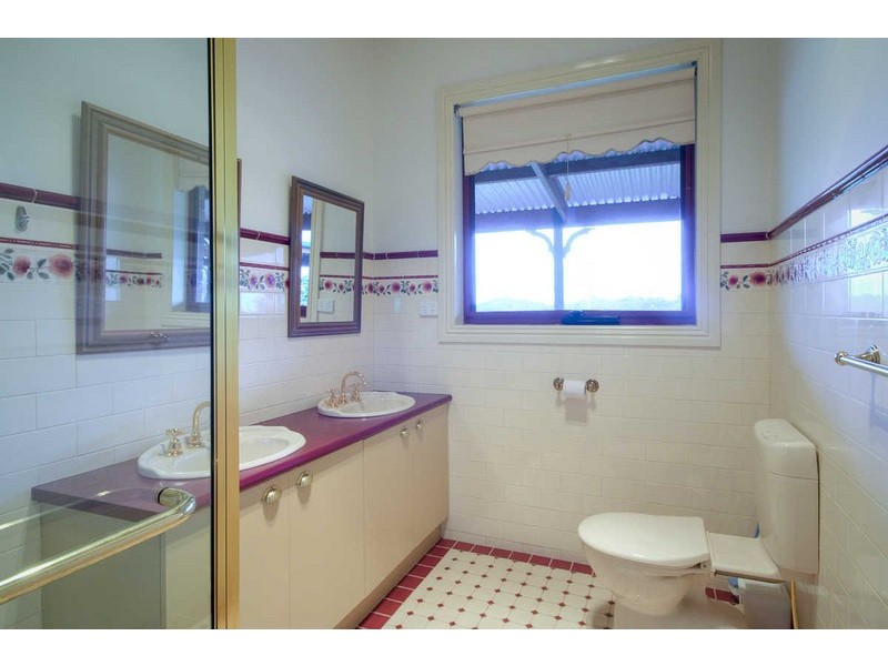 277 COUANGAULT ROAD, Gisborne VIC 3437