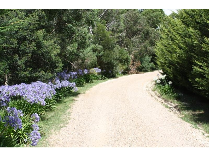 277 COUANGAULT ROAD, Gisborne VIC 3437