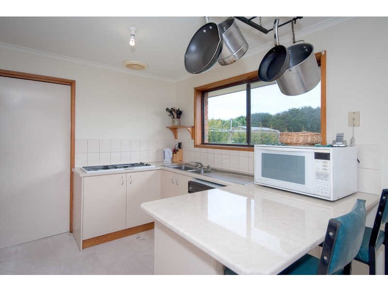 45 Coleraine Drive, Romsey VIC 3434