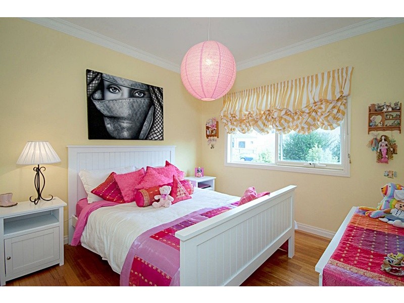 5 ABBEY COURT, Gisborne VIC 3437