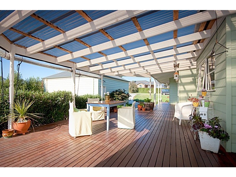 5 ABBEY COURT, Gisborne VIC 3437