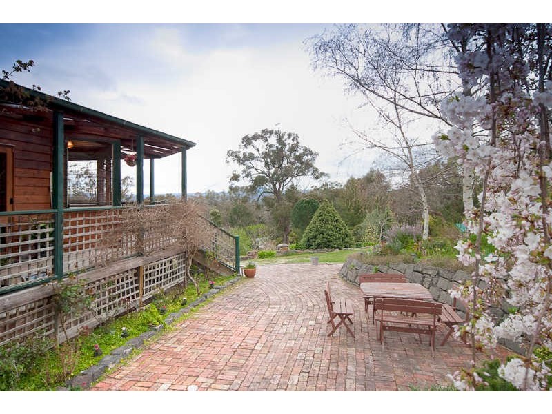 55 OUTAWOOD RISE, Gisborne VIC 3437