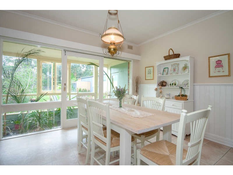 110 Tweddle Rd*, Gisborne South VIC 3437