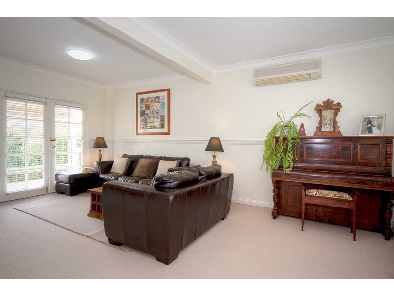 200 STATION RD, Gisborne VIC 3437