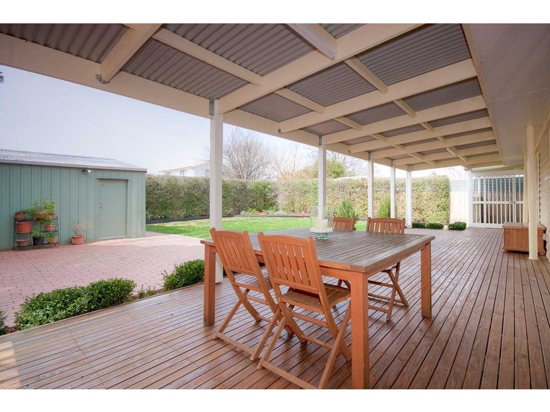 200 STATION RD, Gisborne VIC 3437