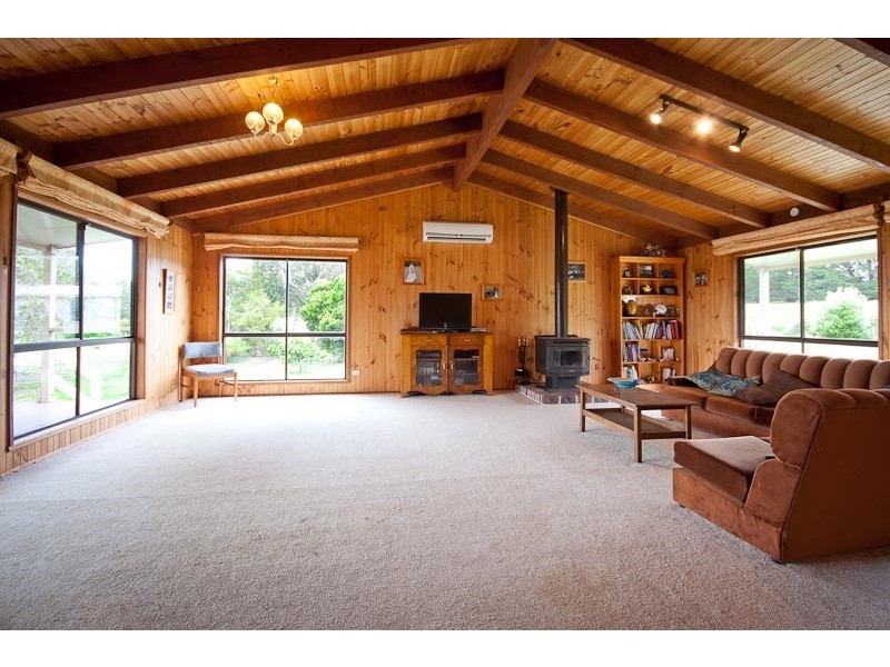 134 McGeorge Rd*, Gisborne VIC 3437