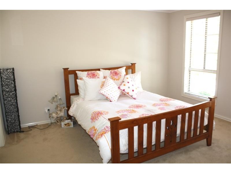 Unit 4/29  Murphy St, Romsey VIC 3434