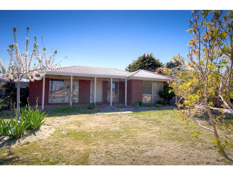 20 Scenic Crt, Gisborne VIC 3437
