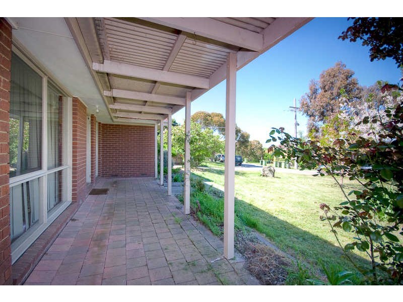 20 Scenic Crt, Gisborne VIC 3437