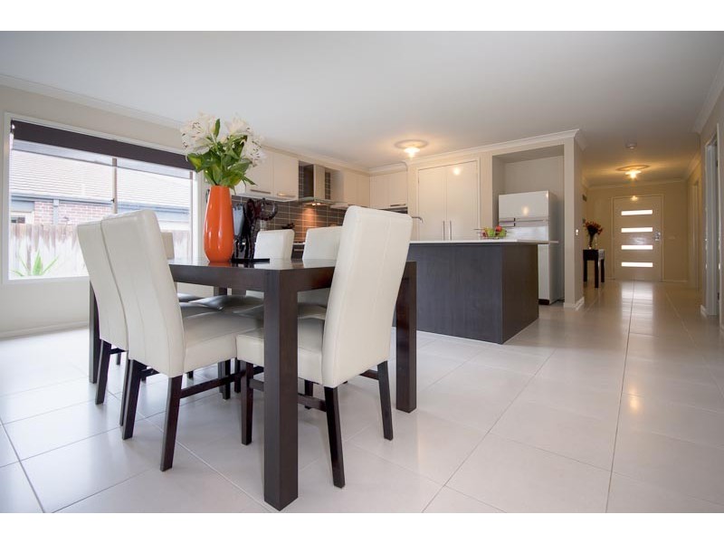 6 Mt.Vista Close, Gisborne VIC 3437