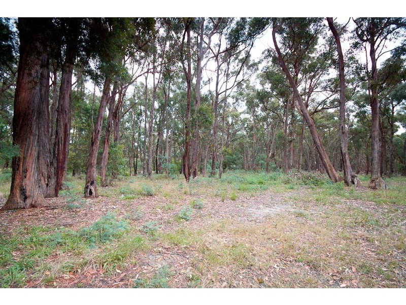 126 Crombie Rd, Macedon VIC 3440