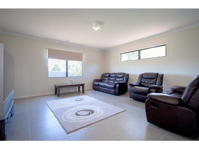 22-24 Morrow Rd, Gisborne VIC 3437