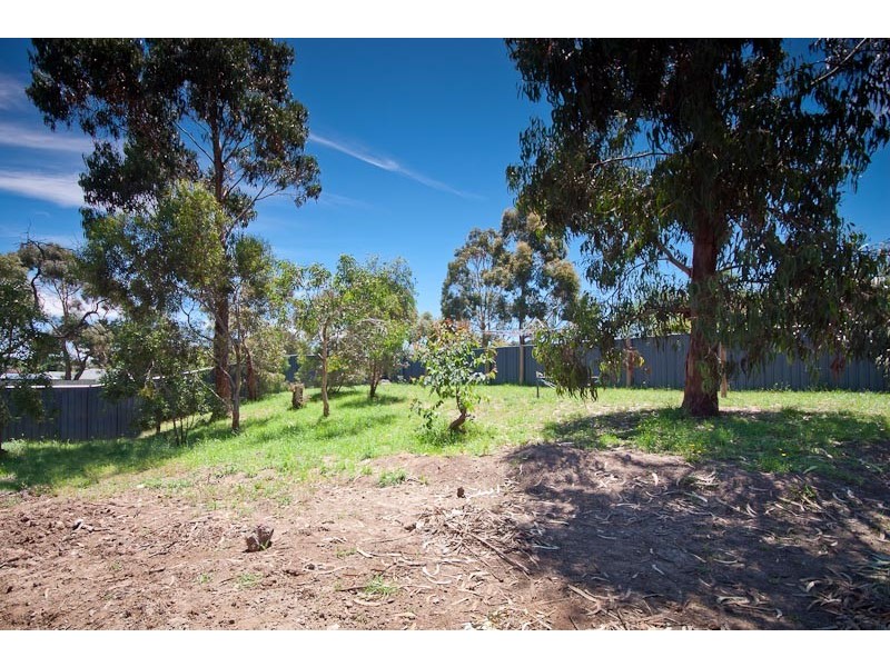 22-24 Morrow Rd, Gisborne VIC 3437