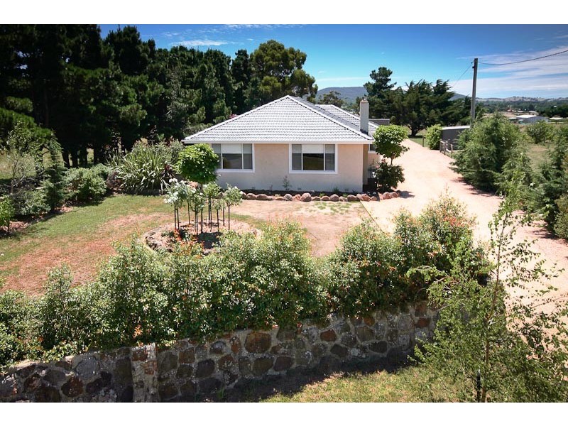 207 Campbell Rd, Riddells Creek VIC 3431