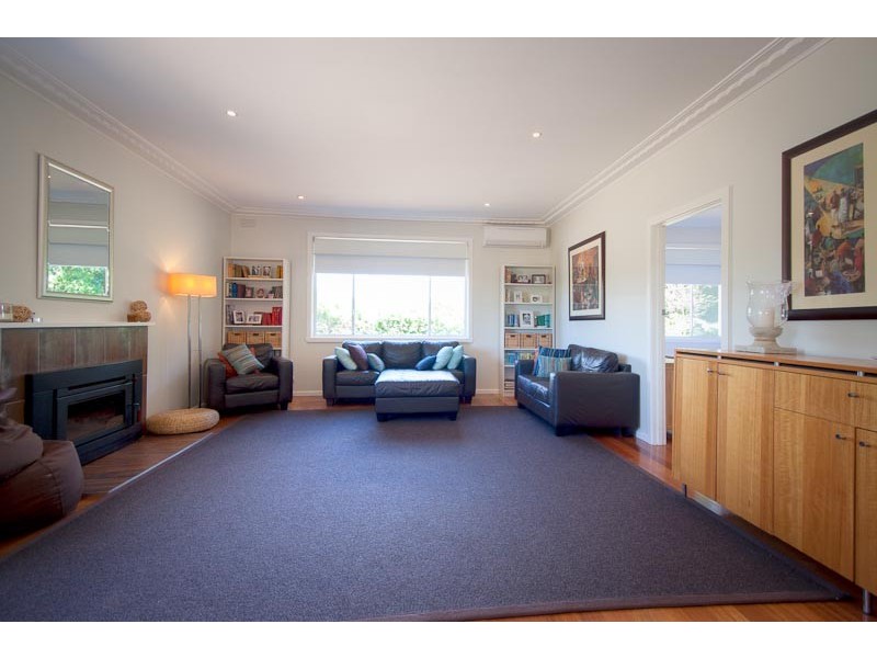 207 Campbell Rd, Riddells Creek VIC 3431