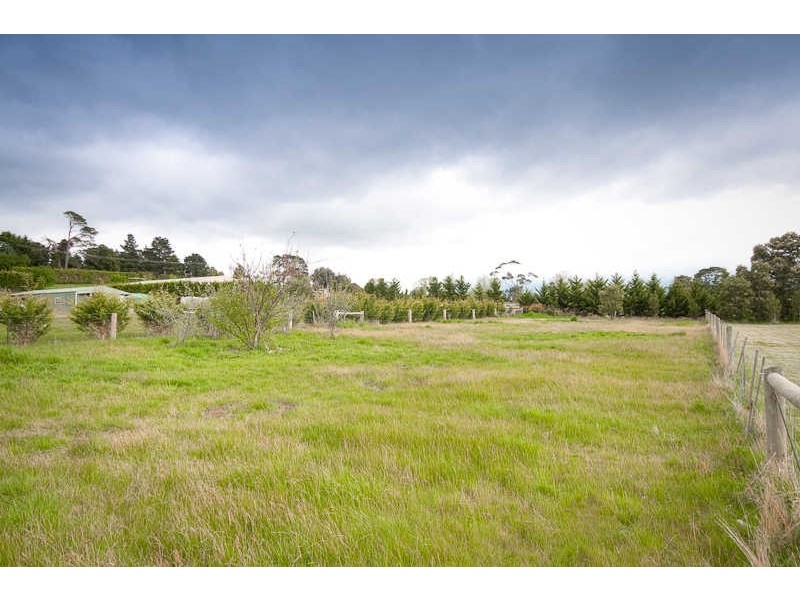 12 Monaghan Rd*, New Gisborne VIC 3438