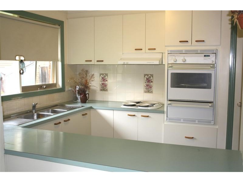 Unit 2/39-41  Mahoneys Rd, Riddells Creek VIC 3431